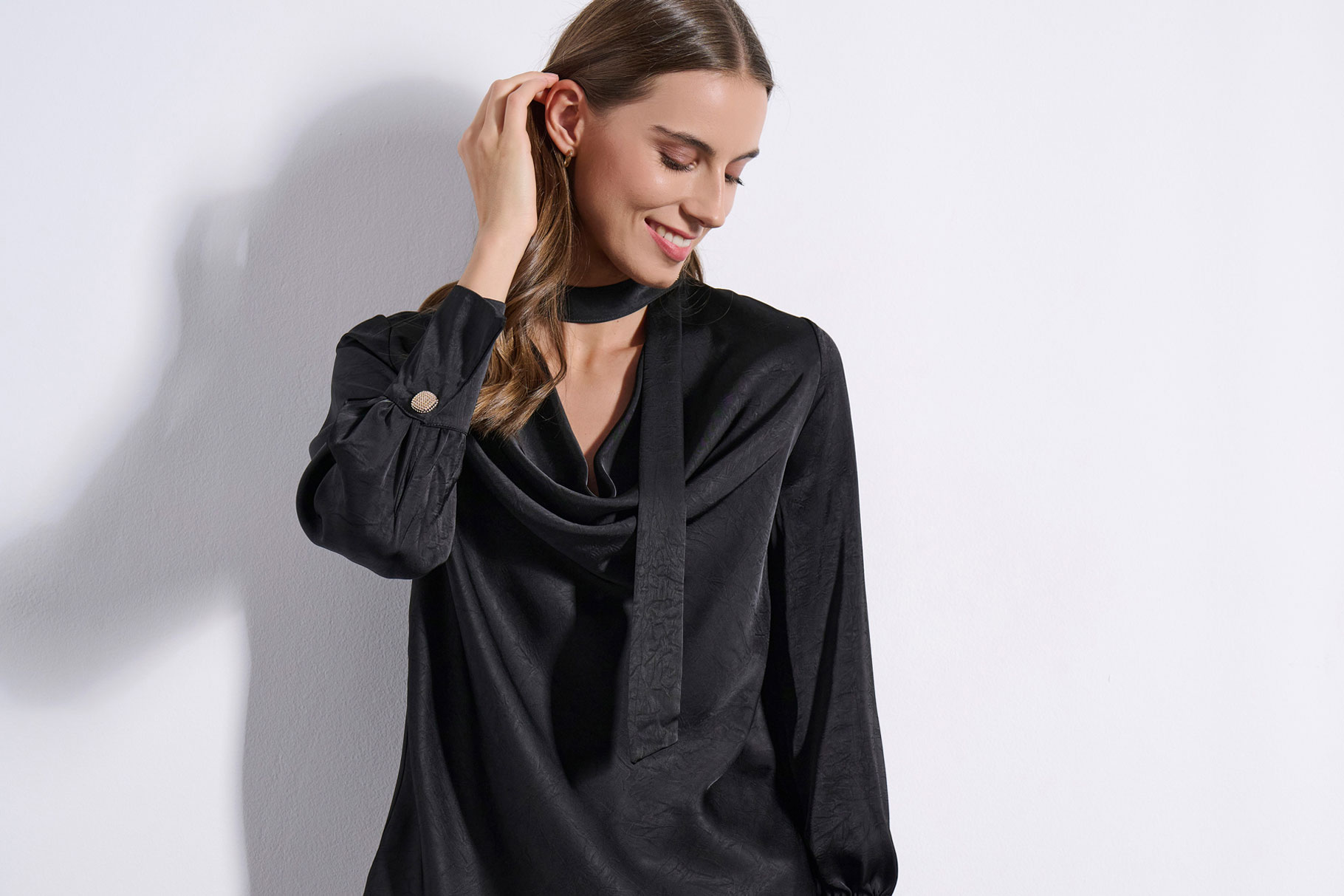 BLOUSE 2225107 BLACK