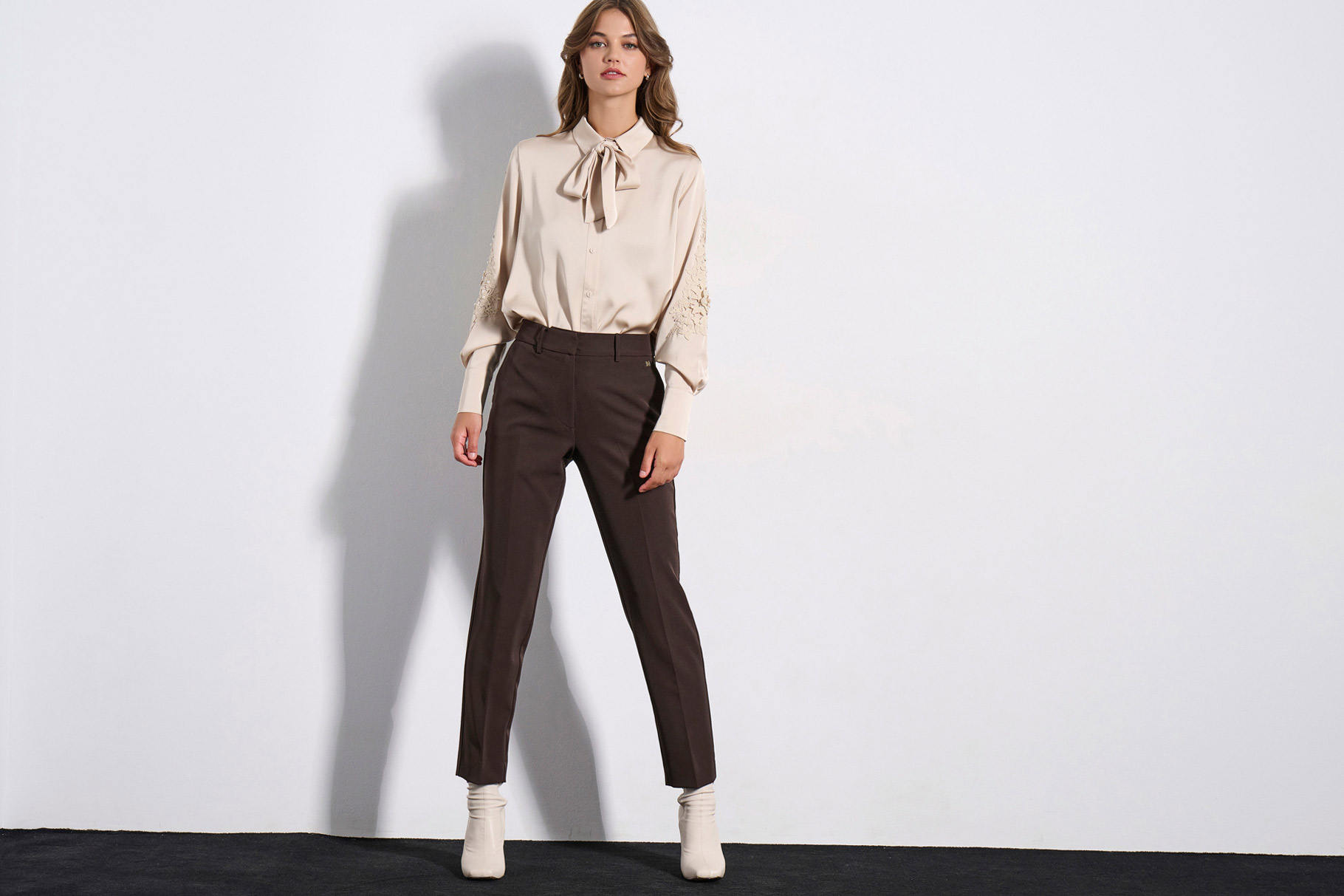 TROUSERS 3225401 DARK BROWN