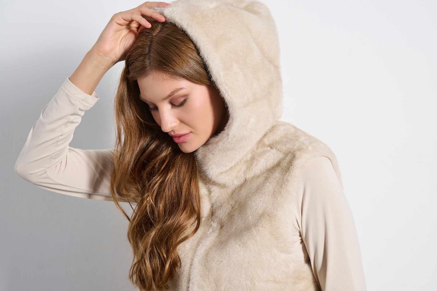 VEST / FAUX FUR 2225514 BEIGE