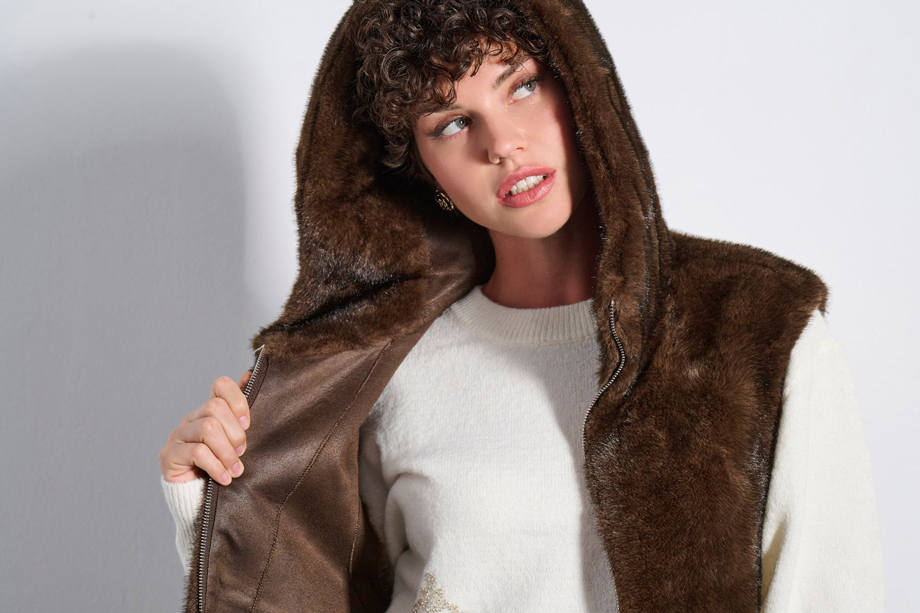 VEST / FAUX FUR 2225014 BROWN