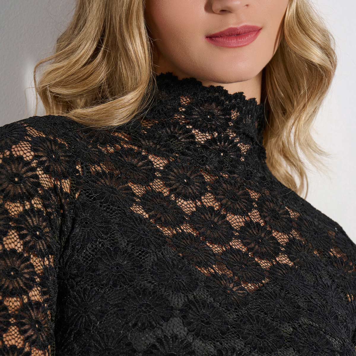 BLOUSE 2225105 BLACK